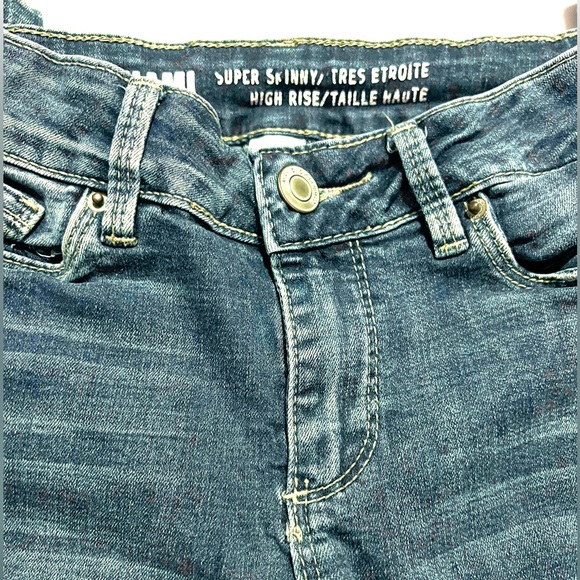 🟪 Urban Planet size 3 medium wash Miami ripped skinny jeans - Picture 4 of 5